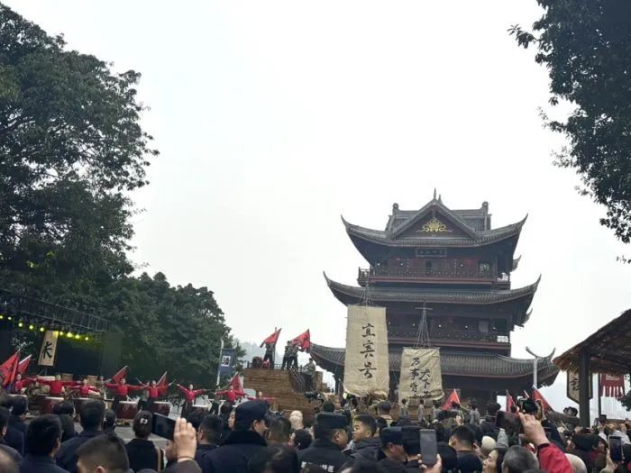 “中国酒肆”开市