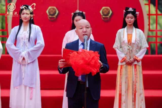 2016565637872493.png 公募大咖展望明年行情 最可能赚盈利稳定的钱