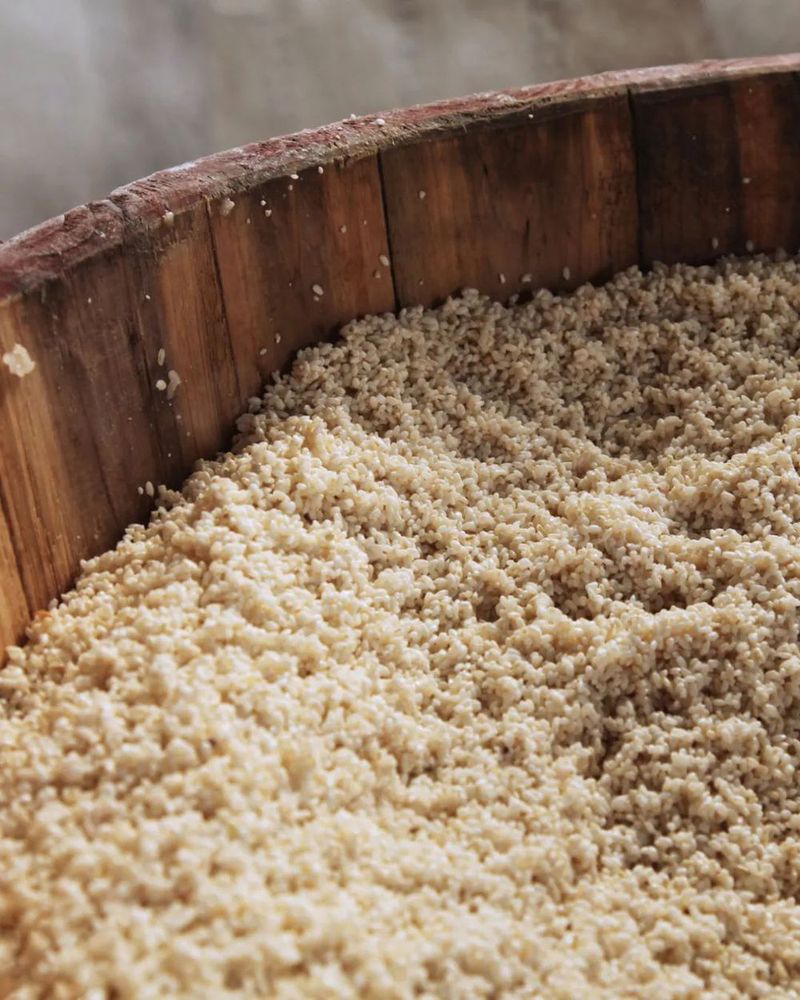 VCG111362040650 2013年11月24日,浙江绍兴,蒸好的糯米。.jpg 图片