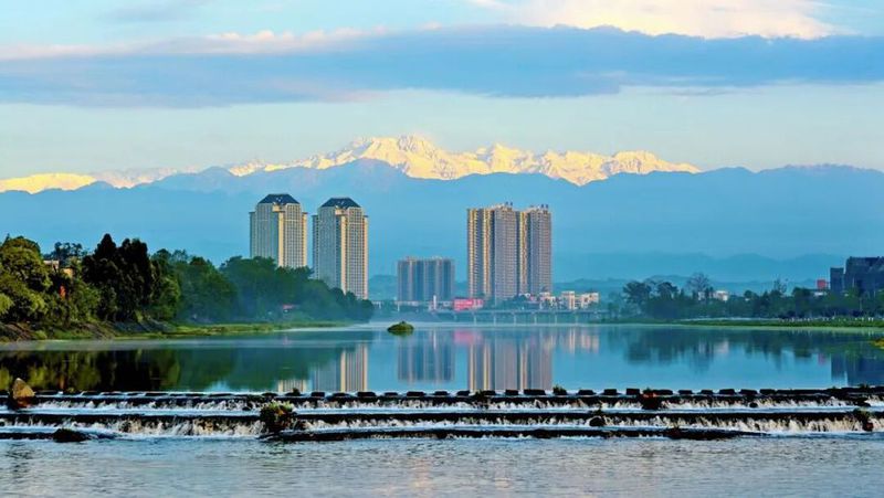 雪上城市.jpg