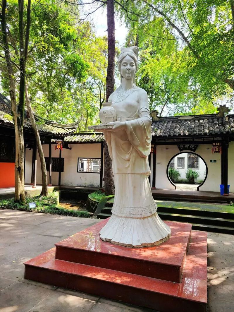 微信图片_20250924140952_3580_310.jpg