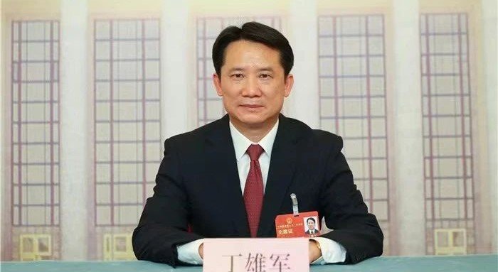 全国人大代表丁雄军:茅台干事创业底气十足 成就事业信心十足