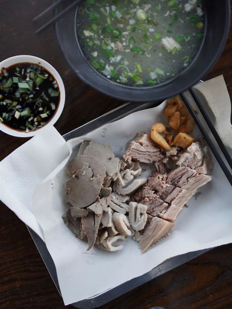 上海某羊肉馆 摄影 一只荷包蛋.JPG 图片