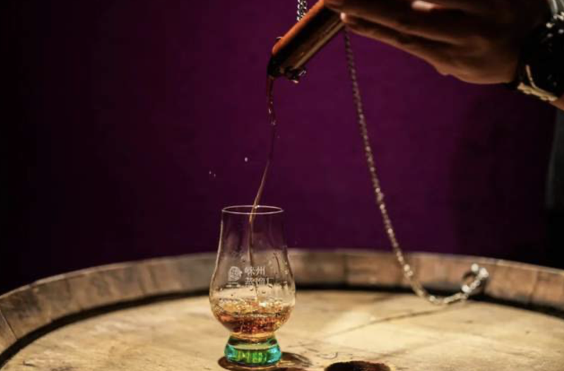 百润崃州酒厂沈安琪：品牌先行 深度绑定中国文化首创中国黄酒桶威士忌