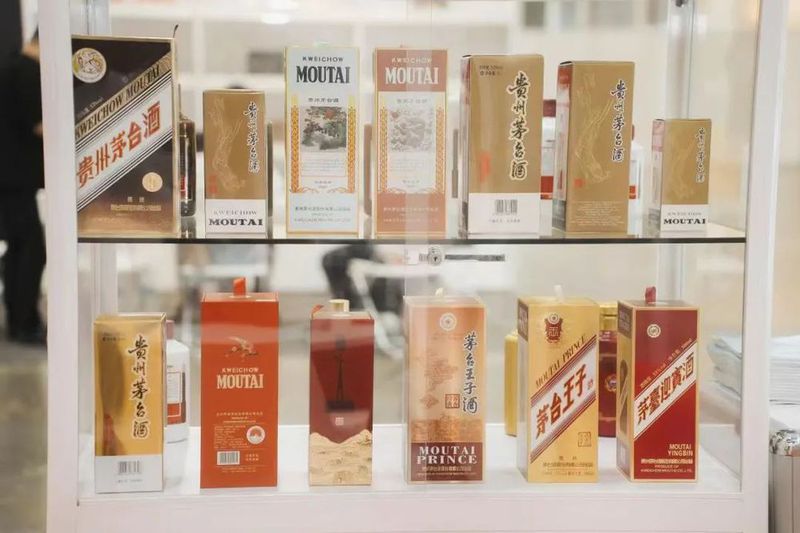 时隔6年再度更新！贵州茅台（走进系列）新品首发，三大创新开启